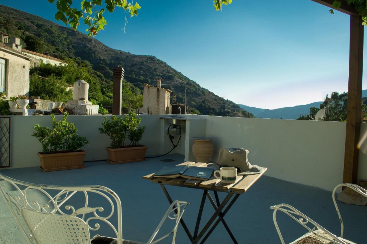 Feneri- Cozy Apartment 20' From Elafonisi Beach Perivolia  Exterior foto